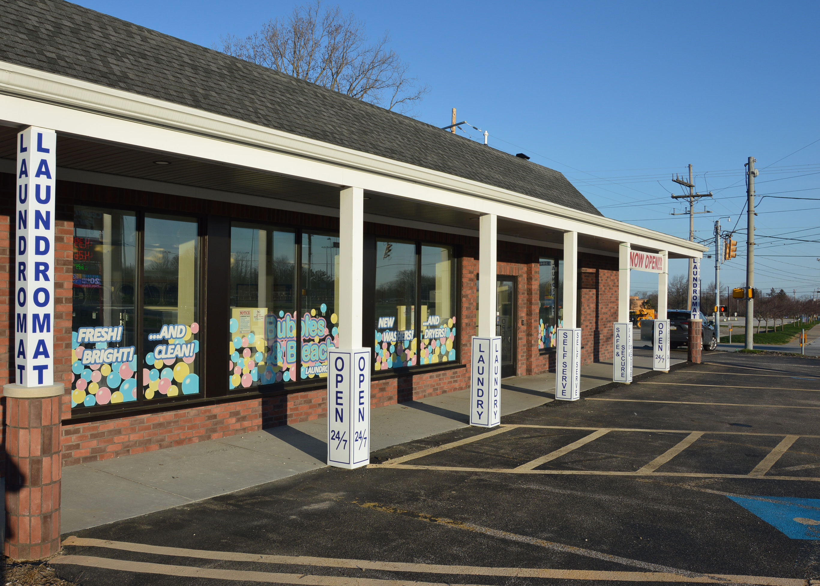 Bubbles & Bleach storefront